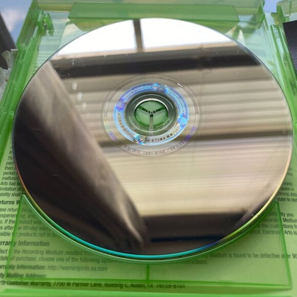 PLANTS VS ZOMBIES GW2 DELUXE EDITION - XBOX ONE - Picture 5 of 5